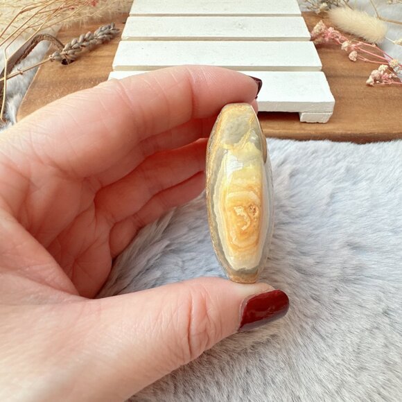 Beautiful Crazy Lace Agate Moon - Picture 5 of 5